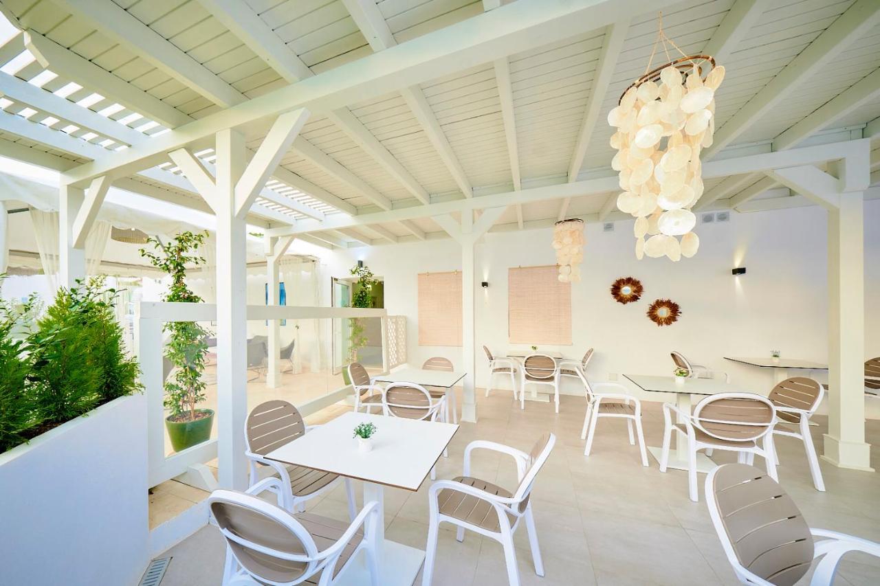 Hotel - Restaurante La Breña Los Caños de Meca Exterior foto